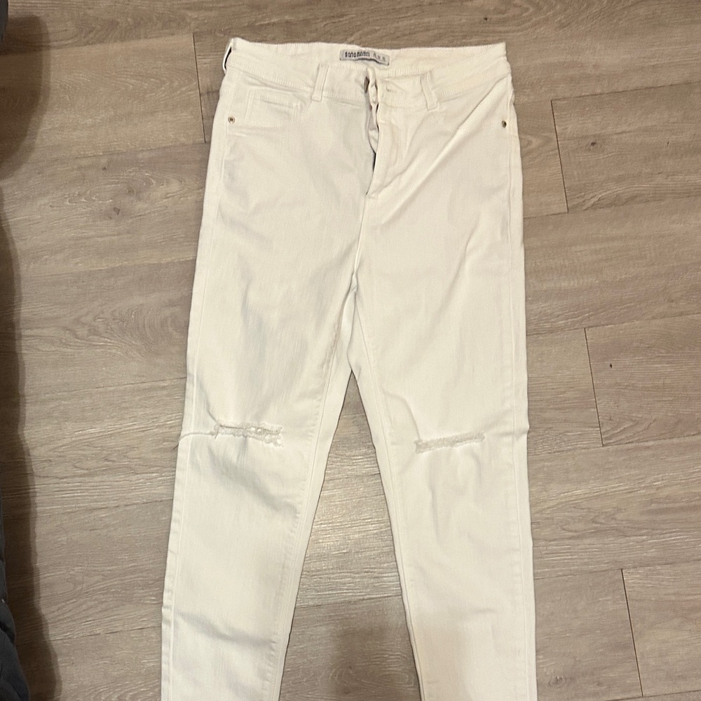 Zara Women's White Distressed Skinny Jeans